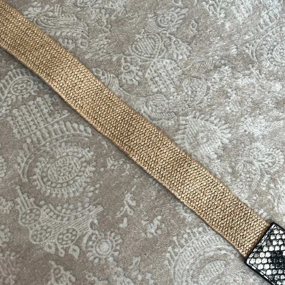 Brand New Michael Kors Black & White Snakeskin Woven Stretch Belt Gold Tone Logo